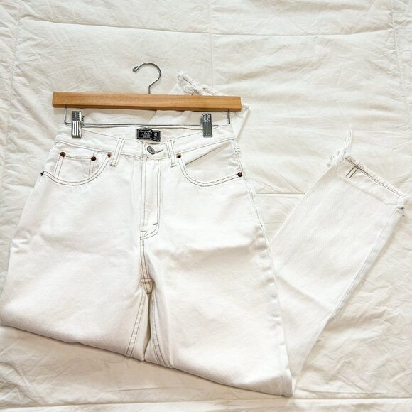 Abercrombie & Fitch High Rise Mom Jeans White Distressed Women’s Size 24/00 - Picture 3 of 8